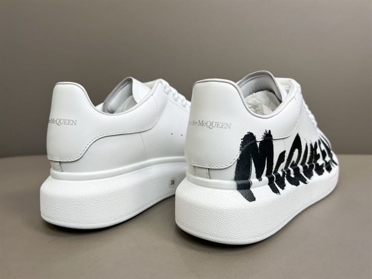 ALEXANDER MCQUEEN GRAFFITI OVERSIZED SNEAKER IN WHITE - ALD020