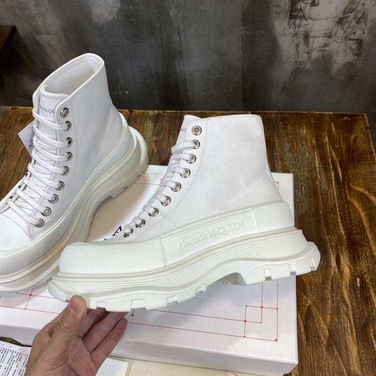 ALEXANDER MCQUEEN TREAD SLICK HIGH-TOP SNEAKERS - ALD026