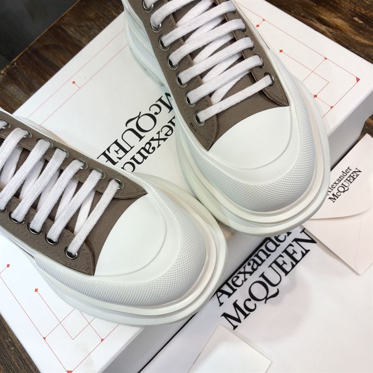 ALEXANDER MCQUEEN TREAD SLICK LOW-TOP SNEAKERS - ALD027