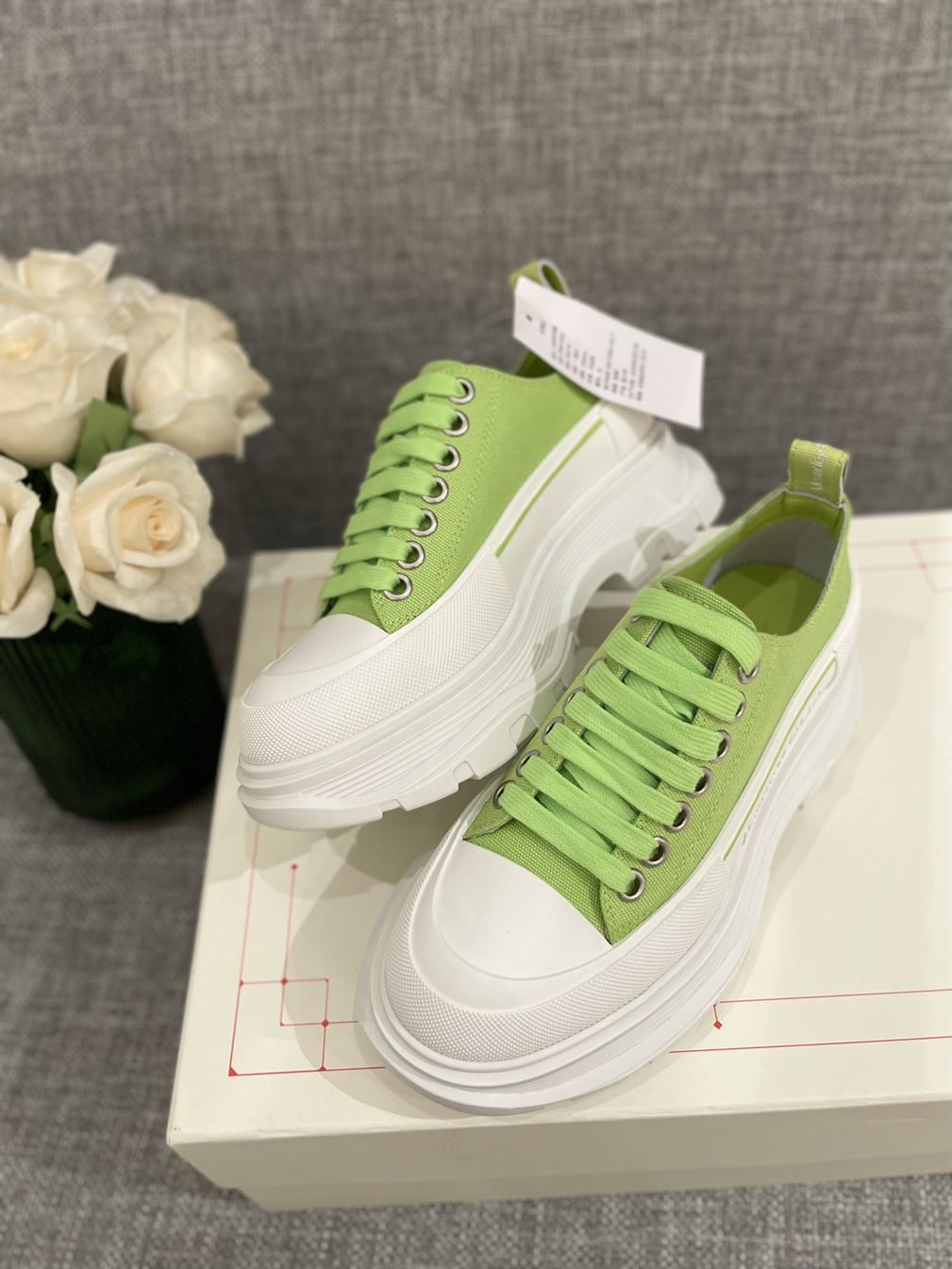 ALEXANDER MCQUEEN TREAD SLICK LOW-TOP SNEAKERS - ALD030