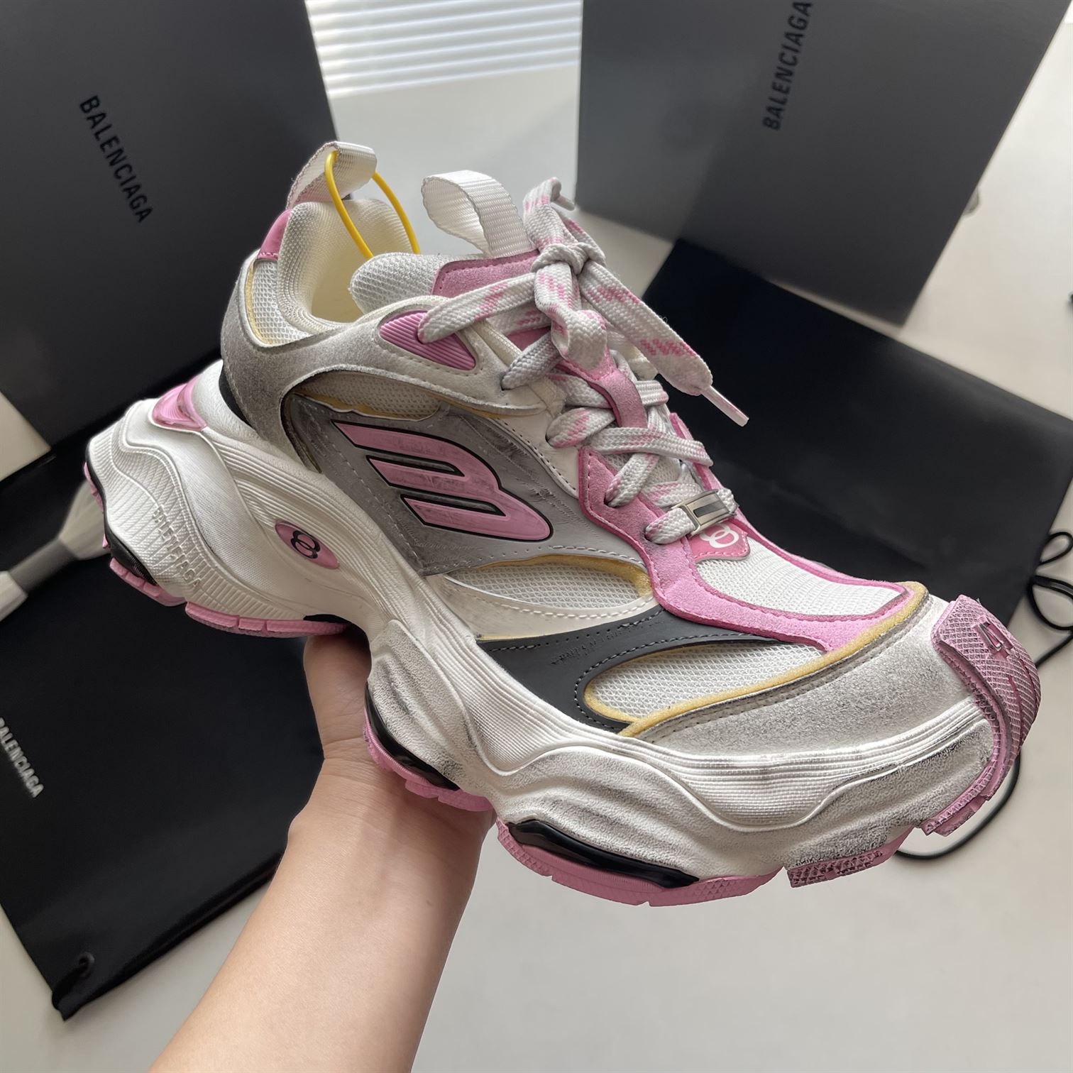 BALENCIAGA CARGO SNEAKER WHITE PINK - BLA094