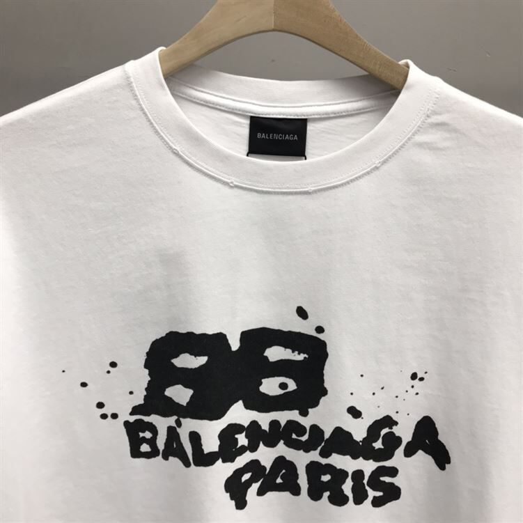 BALENCIAGA HAND DRAWN BB ICON T-SHIRT MEDIUM FIT IN WHITE - BAS014