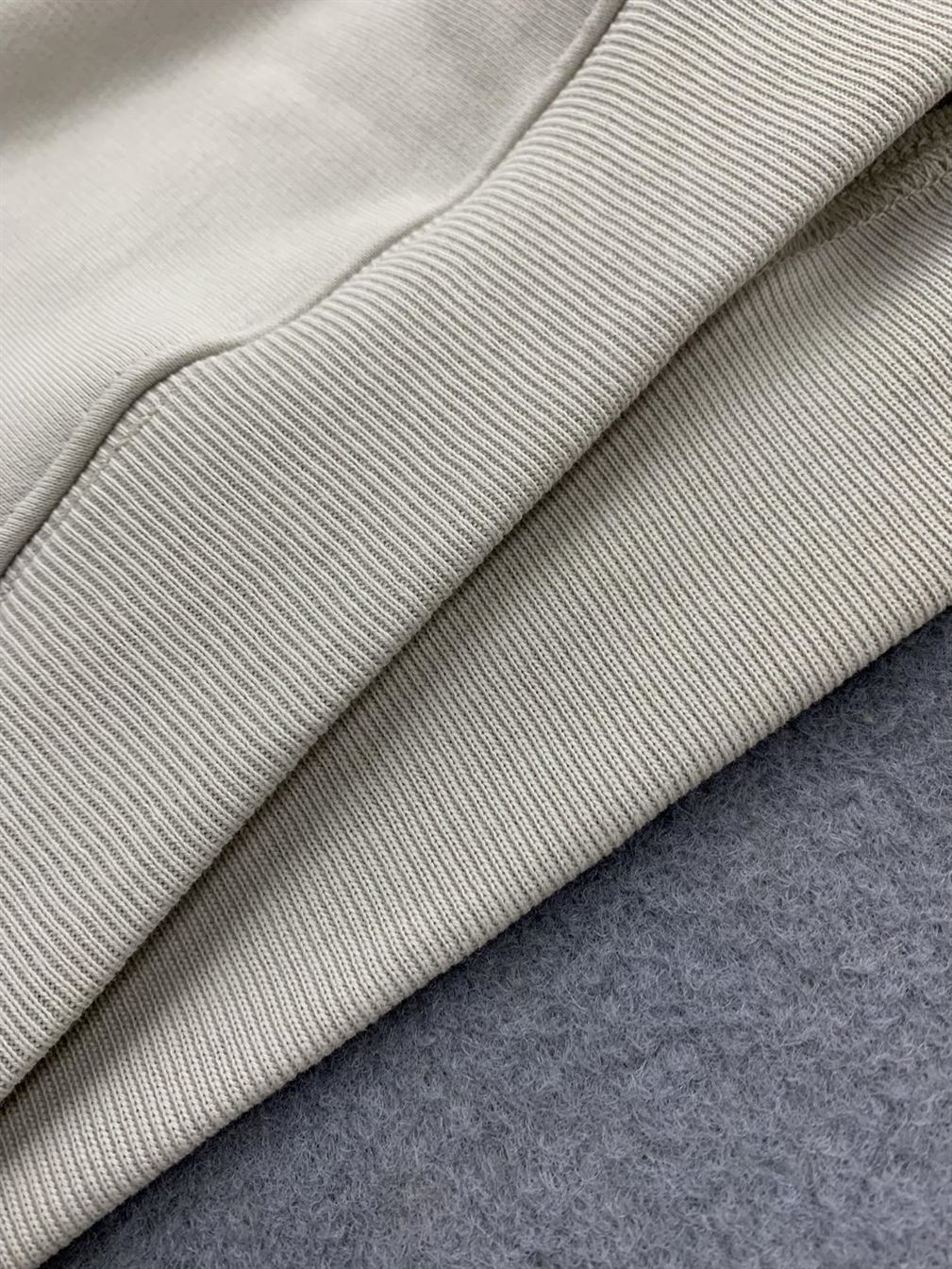 BALENCIAGA HOODIE - BH017