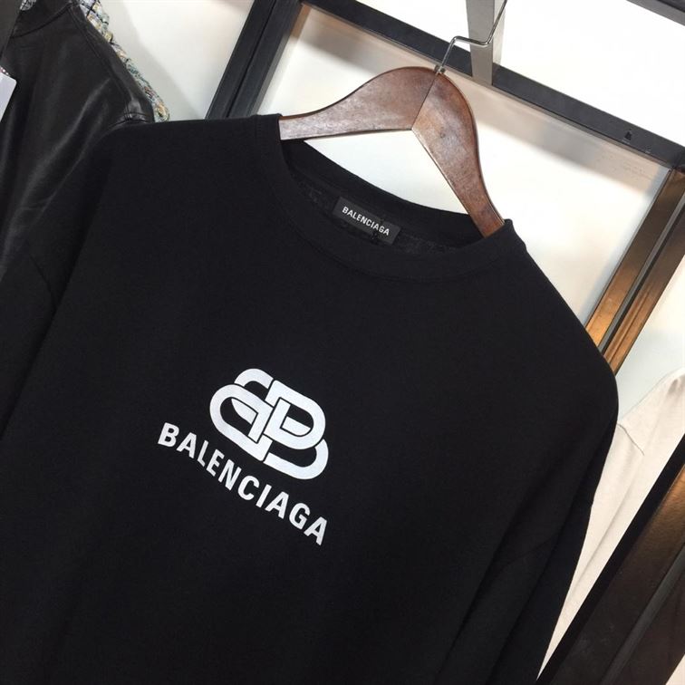 BALENCIAGA MEN'S BB PIXEL MEDIUM FIT T-SHIRT IN BLACK - BAS012