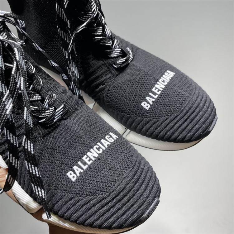 BALENCIAGA MEN'S SPEED 2.0 LACE-UP RECYCLED KNIT SNEAKER IN BLACK/WHITE - BLA033