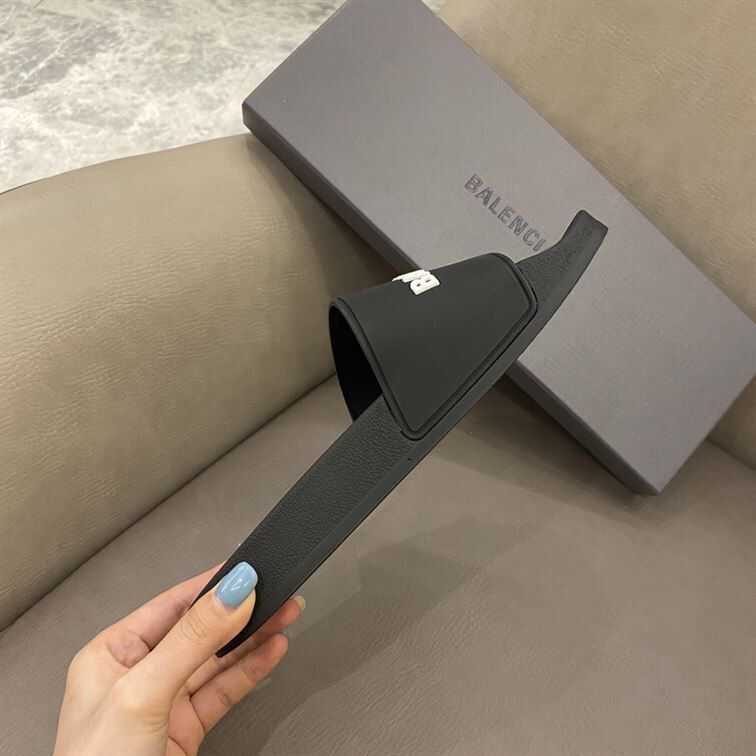 BALENCIAGA POOL SLIDE SANDAL - BBD001