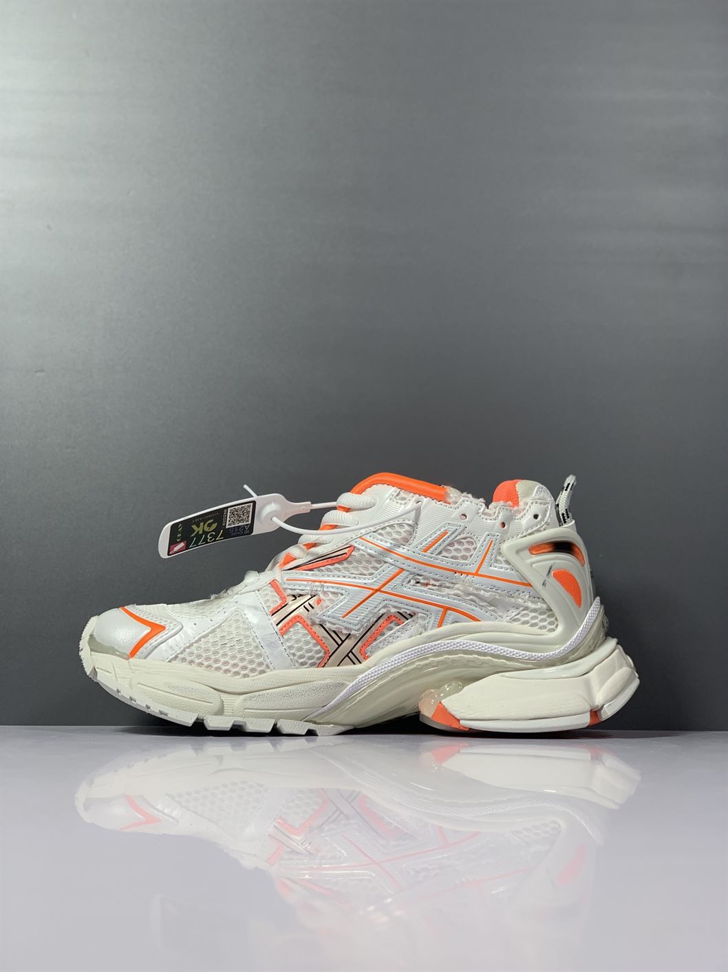 BALENCIAGA RUNNER SNEAKER IN FLUO ORANGE - BLA056