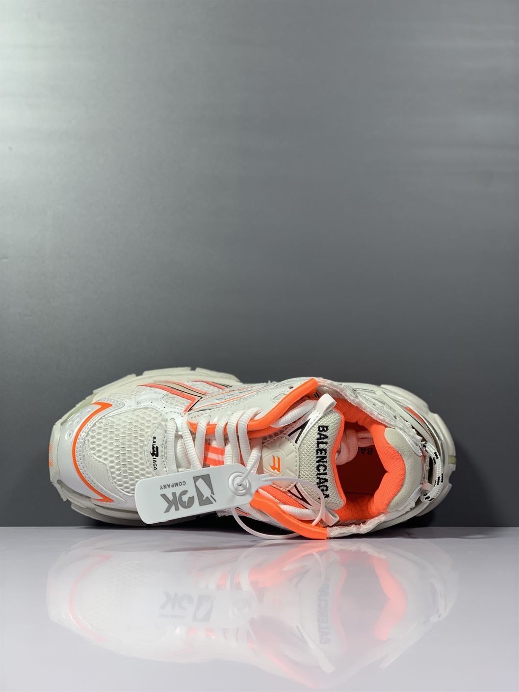 BALENCIAGA RUNNER SNEAKER IN FLUO ORANGE - BLA056