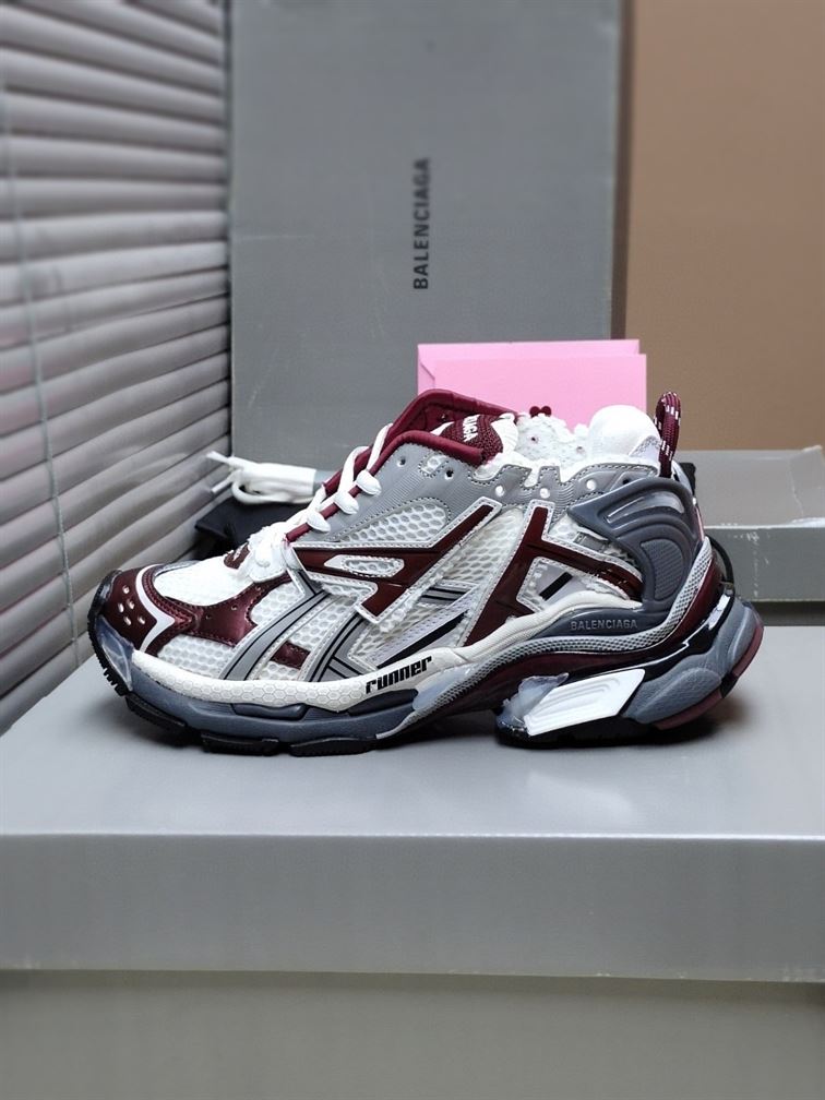 BALENCIAGA RUNNER SNEAKER IN GREY - BLA055