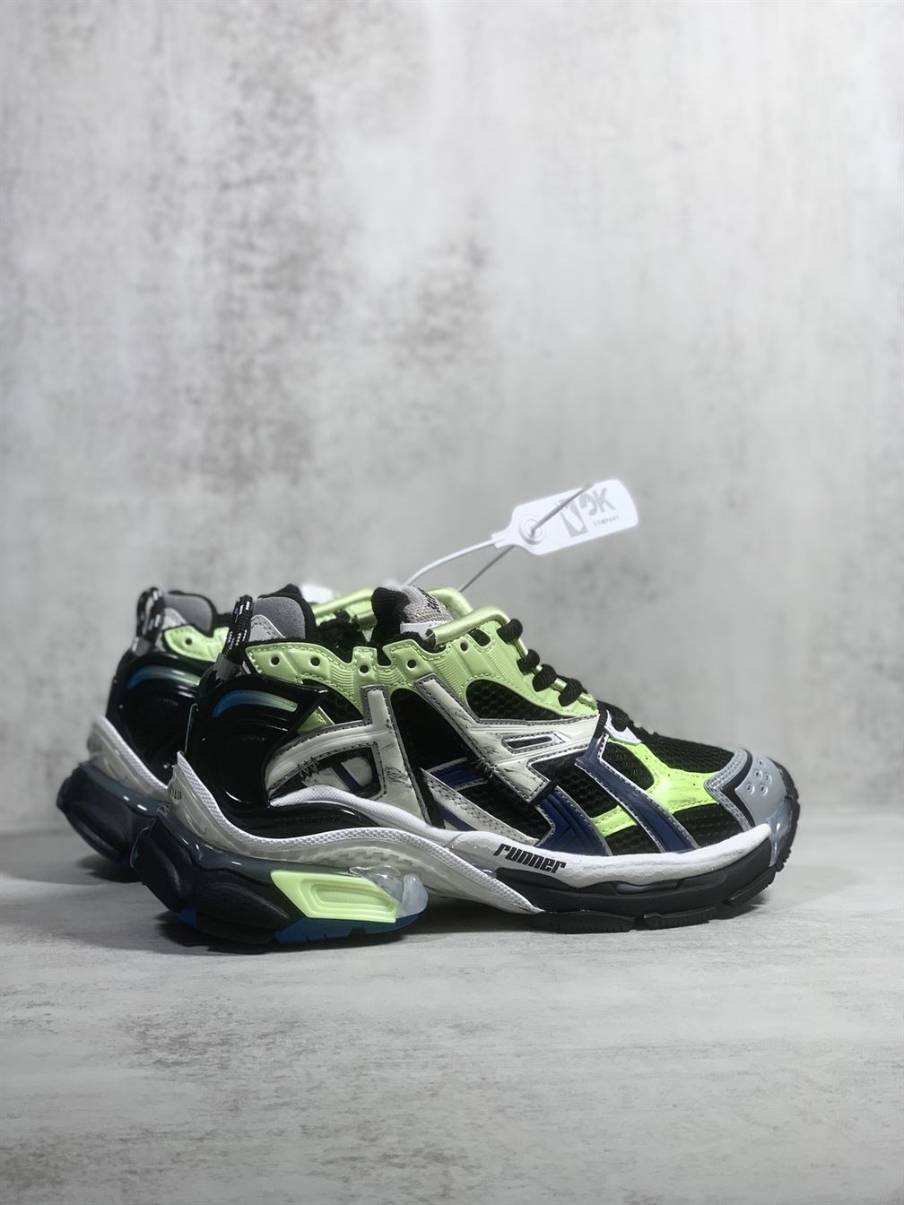 BALENCIAGA RUNNER SNEAKER IN GREY - BLA057