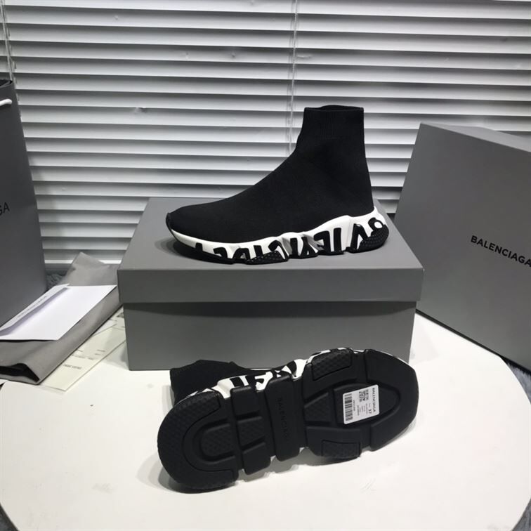 BALENCIAGA SPEED RECYCLED KNIT GRAFFITI SNEAKER IN BLACK/WHITE - BLA051