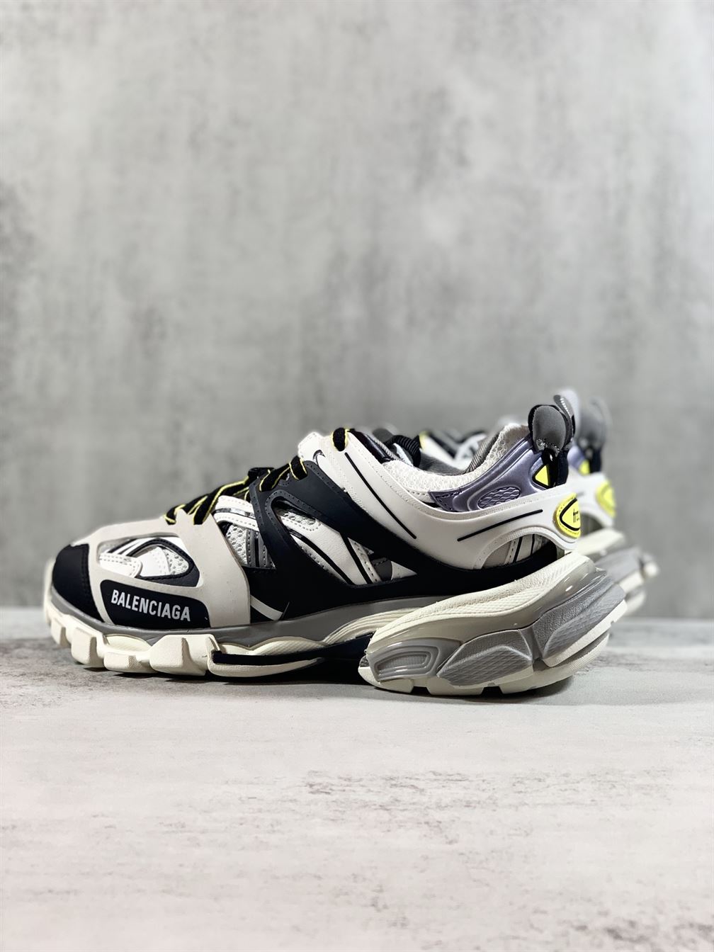 BALENCIAGA TRACK 3.0 SNEAKERS IN WHITE/GREY/BLACK - BLA003