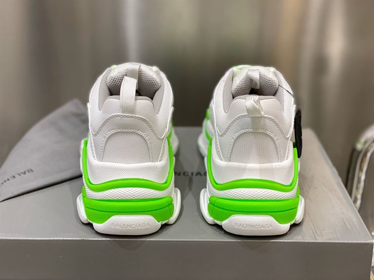 BALENCIAGA TRIPLE S 1.0 SNEAKERS IN WHITE AND GREEN - BLA022
