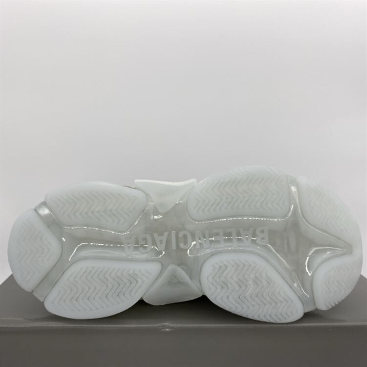 BALENCIAGA TRIPLE S IN WHITE - BLA027