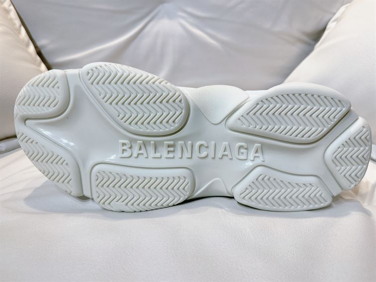 BALENCIAGA TRIPLE S LAMBSKIN SNEAKERS - BLA080
