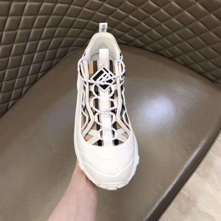 BURBERRY ARTHUR VINTAGE CHECK LOW-TOP SNEAKERS - BBR022