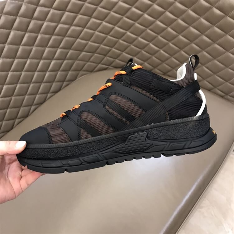 BURBERRY UNION SNEAKERS - BBR020