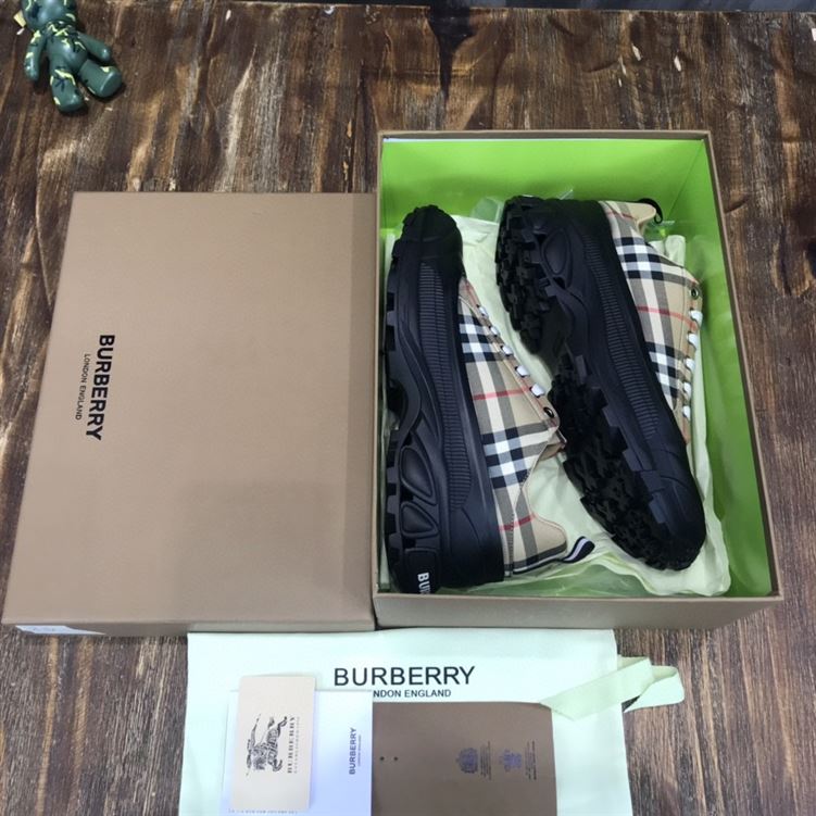 BURBERRY VINTAGE CHECK COTTON ARTHUR SNEAKERS - BBR028