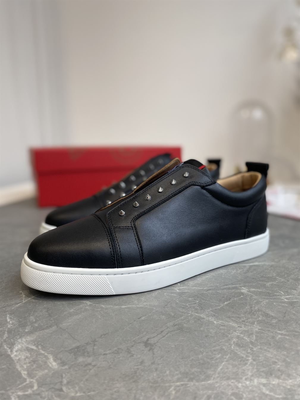 CHRISTIAN LOUBOUTIN F.A.V FIQUE A VONTADE - CLS035