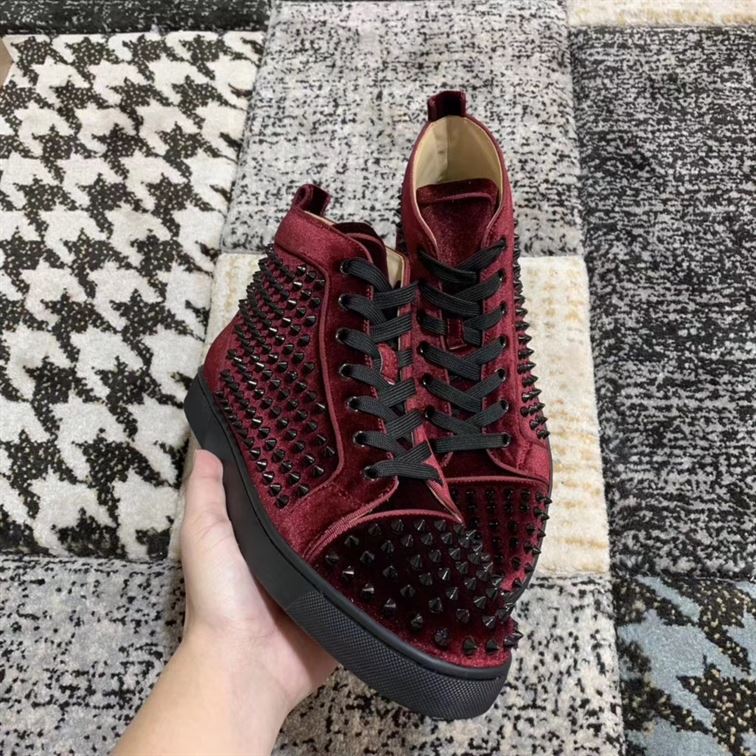 CHRISTIAN LOUBOUTIN HIGH TOP SNEAKER - CLS009