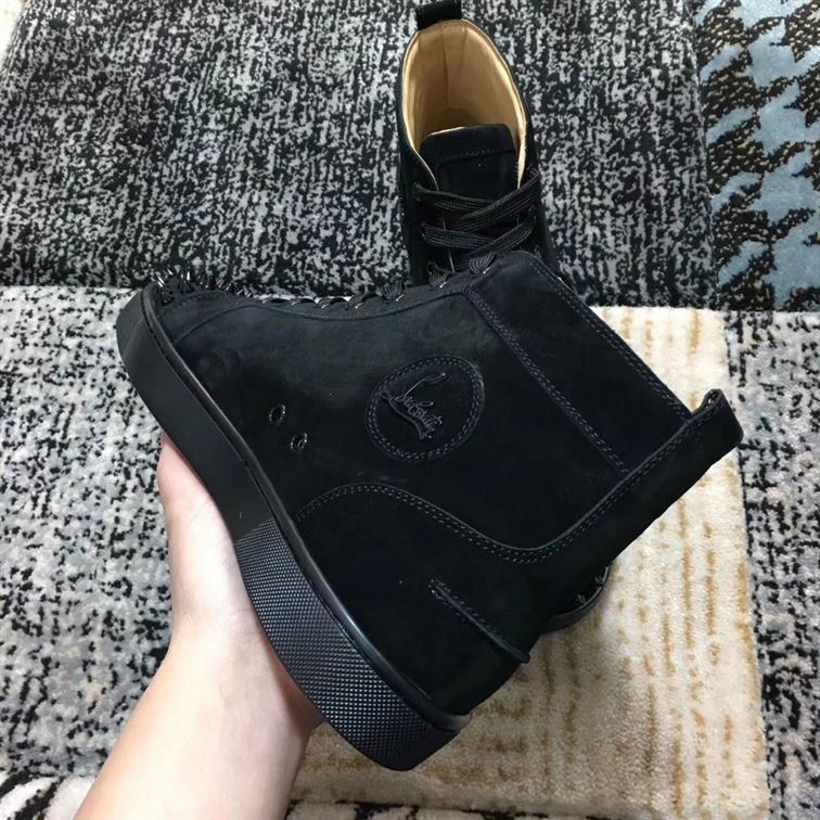 CHRISTIAN LOUBOUTIN HIGH TOP SNEAKER - CLS010