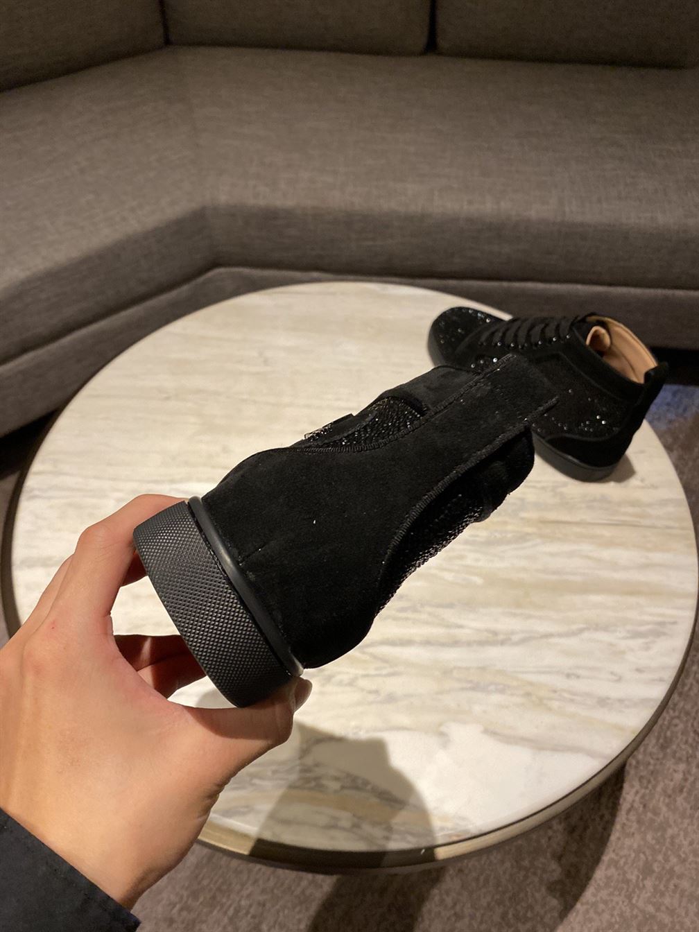 CHRISTIAN LOUBOUTIN HIGH TOP SNEAKER - CLS011