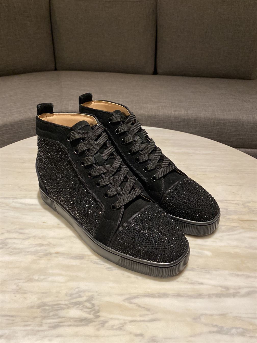 CHRISTIAN LOUBOUTIN HIGH TOP SNEAKER - CLS011