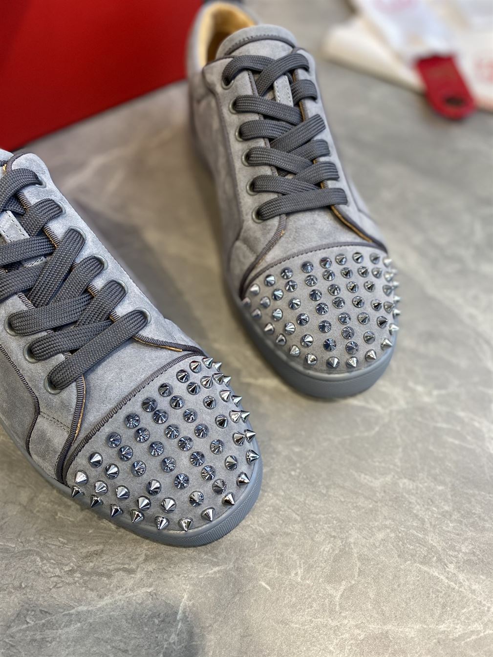 CHRISTIAN LOUBOUTIN LOUIS JUNIOR SPIKES - CLS024