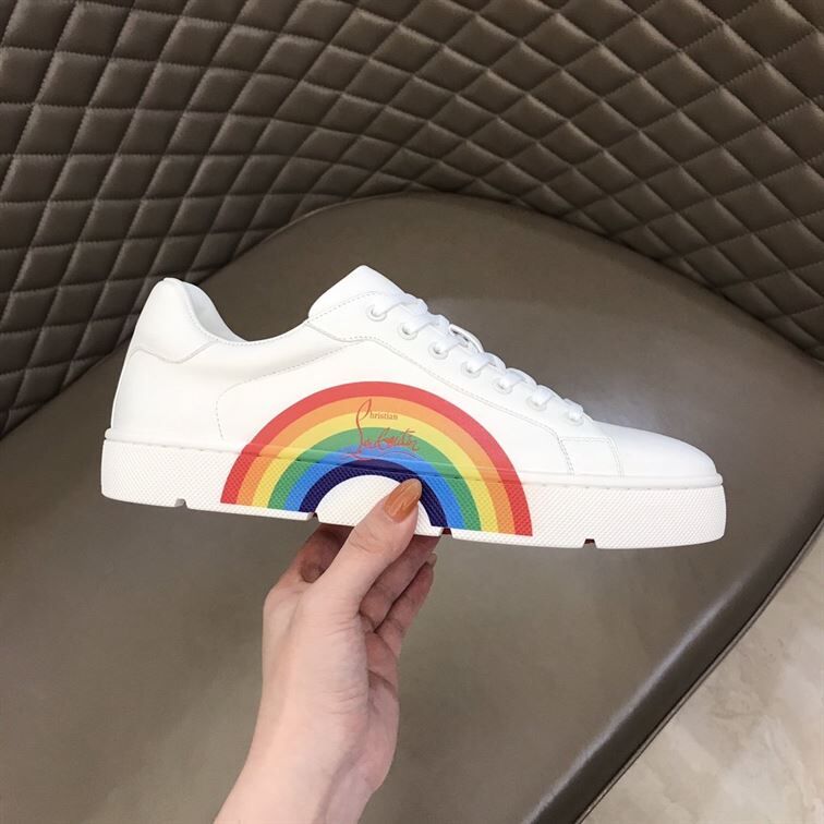 CHRISTIAN LOUBOUTIN LOW TOP SNEAKER - CLS018