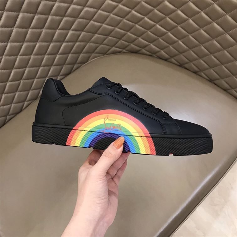 CHRISTIAN LOUBOUTIN LOW TOP SNEAKER - CLS019