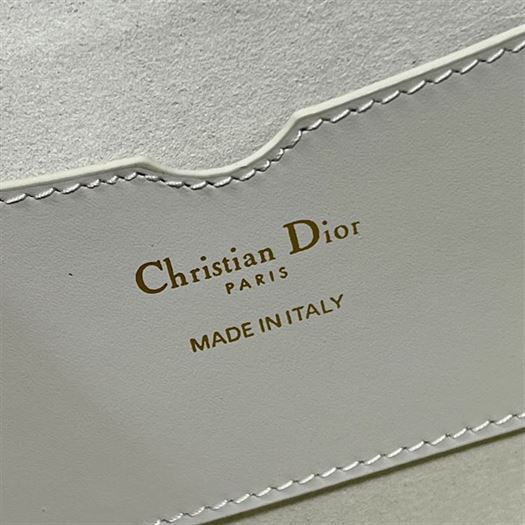 DIOR 30 MONTAIGNE AVENUE BAG LATTE BOX CALFSKIN
