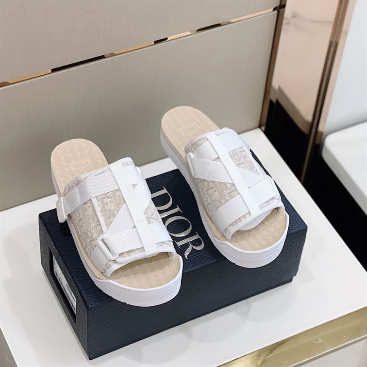 DIOR ALPHA SANDAL - DS006