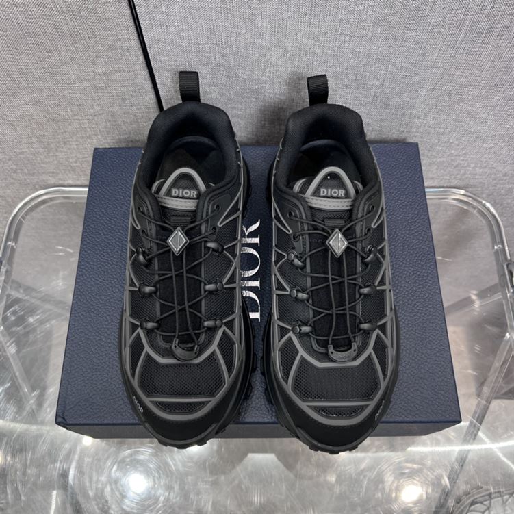 DIOR B31 RUNNER SNEAKER BLACK - DO095