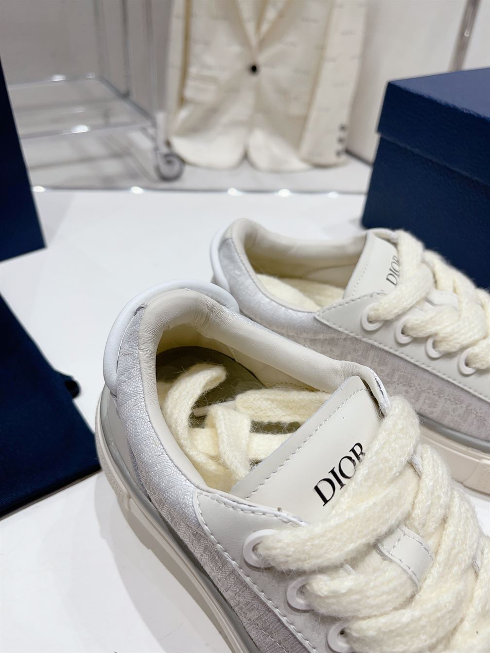 DIOR B33 SNEAKER WHITE SMOOTH CALFSKIN OBLIQUE JACQUARD - DO134