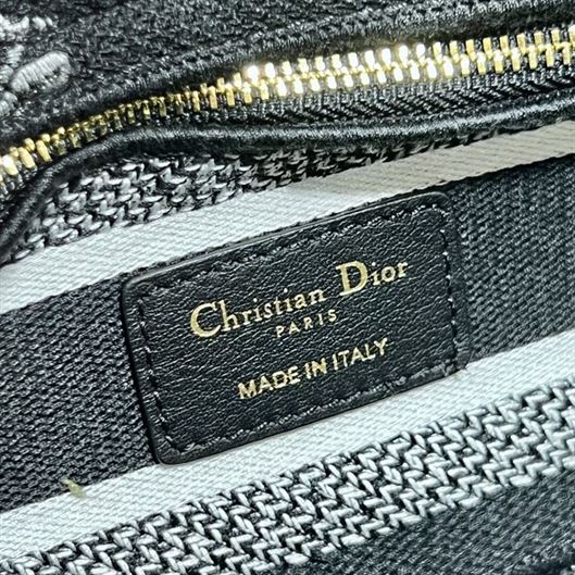 DIOR MEDIUM LADY D-JOY BAG