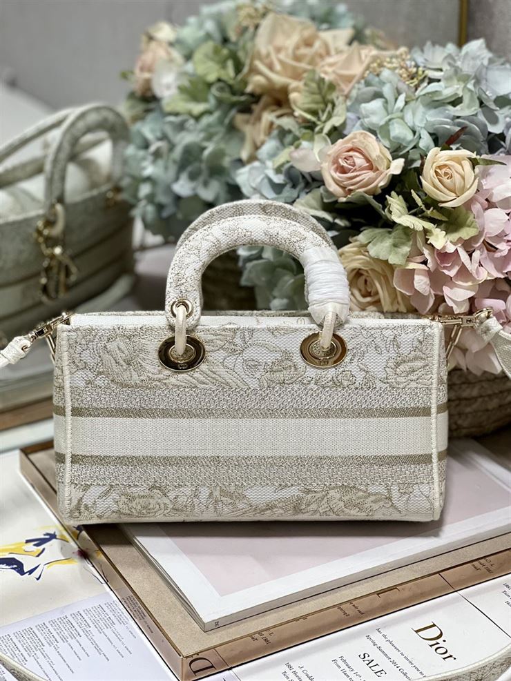 DIOR MEDIUM LADY D-JOY BAG