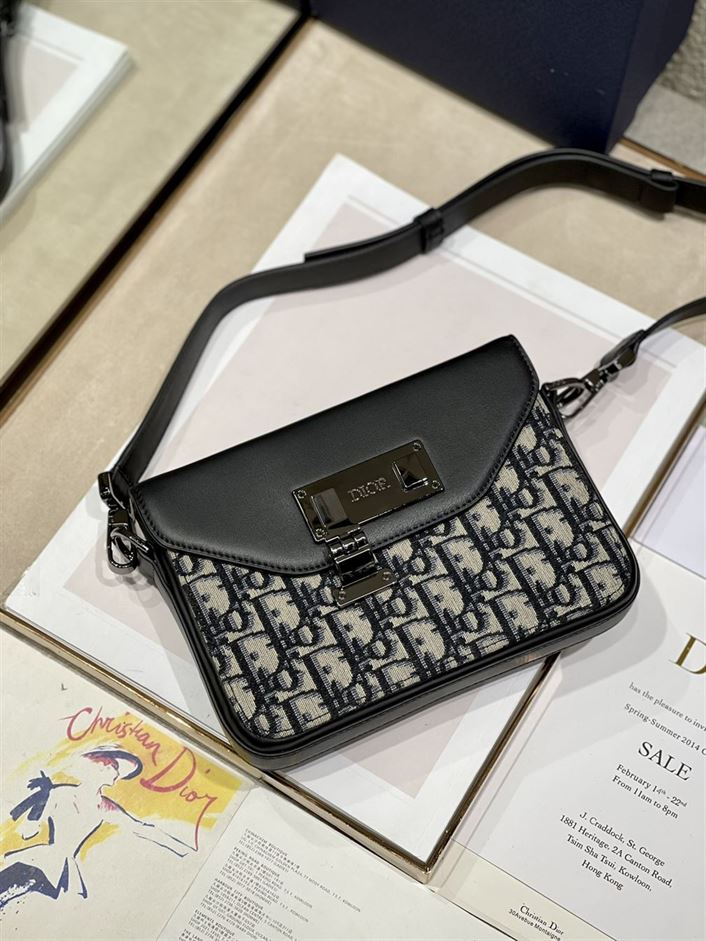 DIOR MESSENGER POUCH OBLIQUE GALAXY