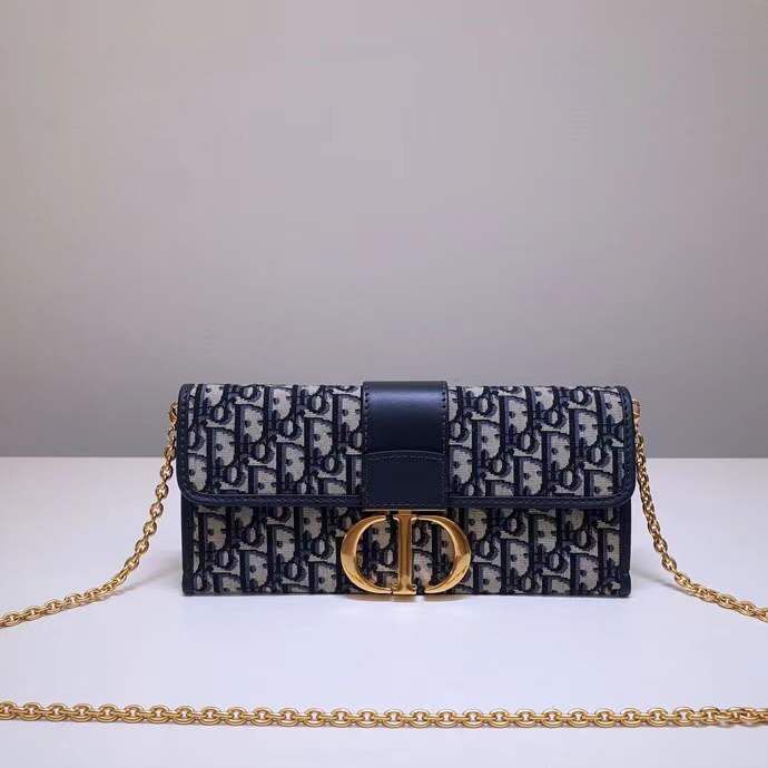 DIOR MONTAIGNE 30 CLUTCH CHAIN BAG