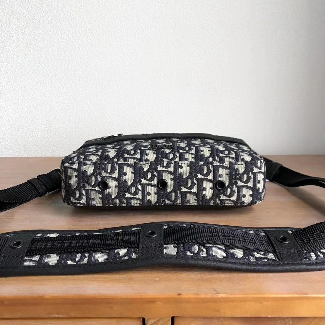 DIOR SAFARI MESSENGER BAG BEIGE AND BLACK DIOR OBLIQUE JACQUARD - DIO001