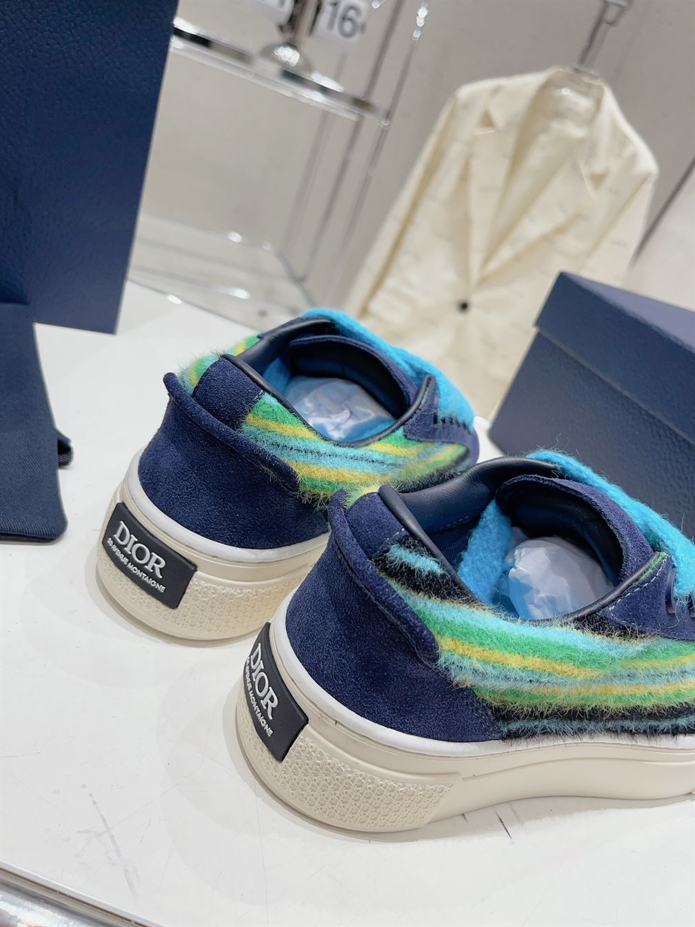 DIOR TEARS B33 SNEAKER LIMITED AND NUMBERED EDITION - DO135
