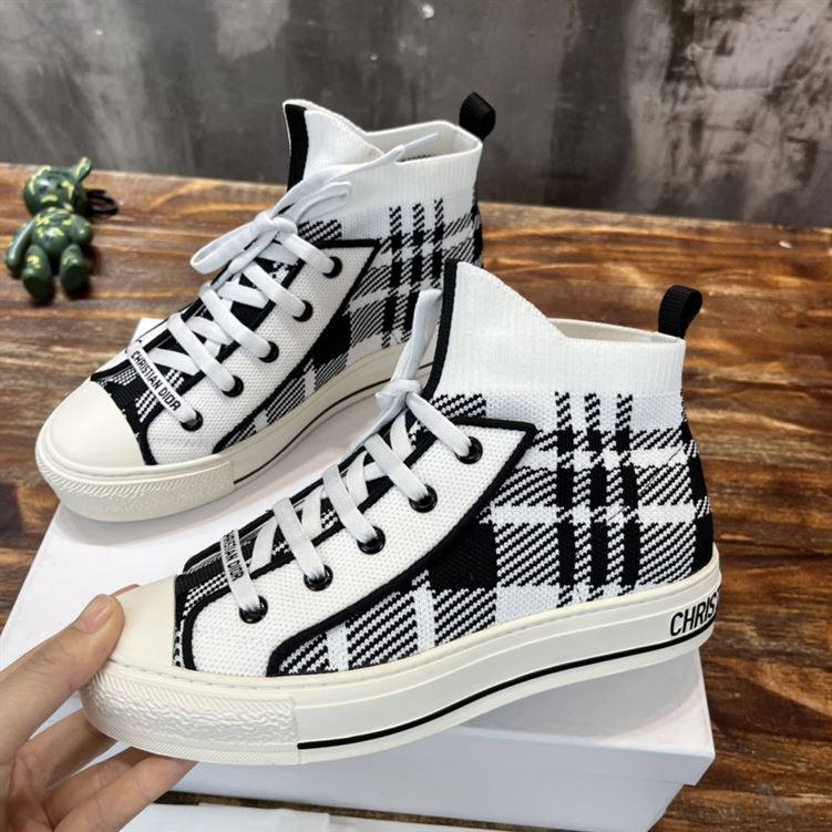DIOR WALK'N'DIOR SNEAKER - DO122
