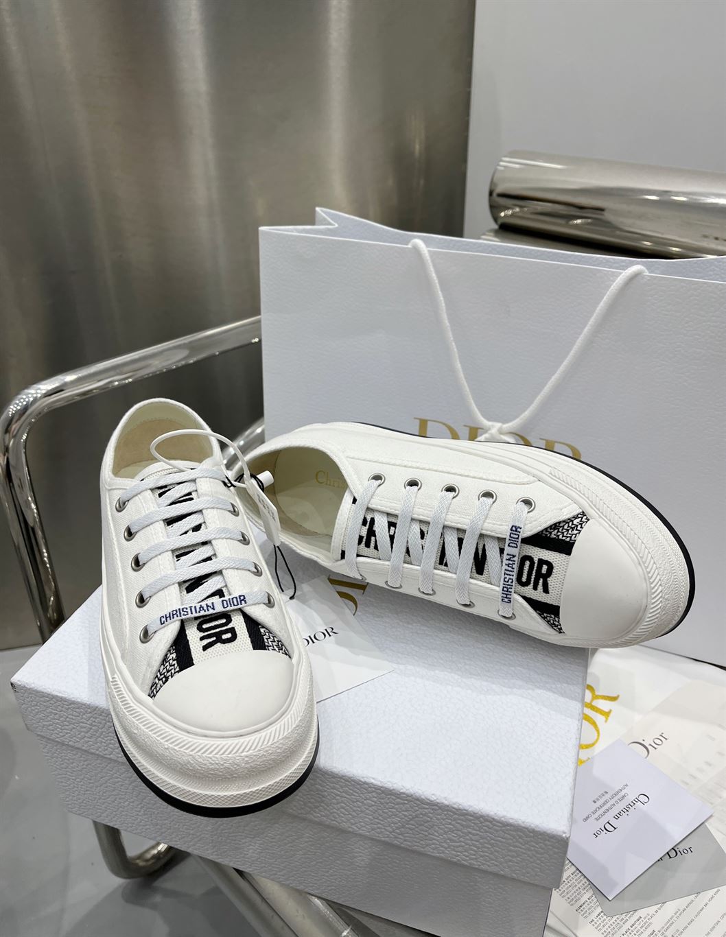 DIOR WALK'N'DIOR SNEAKER WHITE COTTON CANVAS - DO125