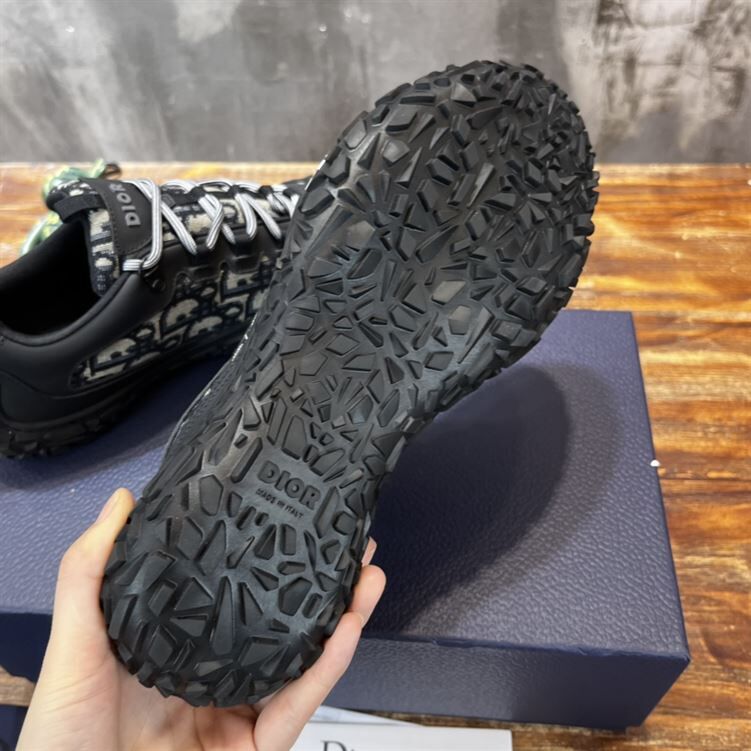 DIORIZON DERBY SHOE BEIGE AND BLACK DIOR OBLIQUE JACQUARD AND BLACK RUBBER - DO090