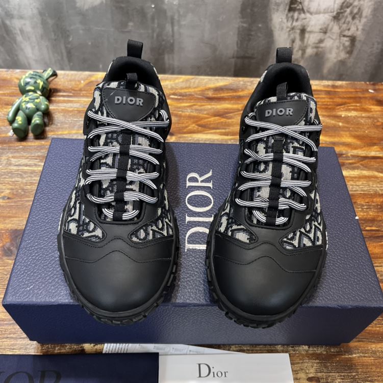 DIORIZON DERBY SHOE BEIGE AND BLACK DIOR OBLIQUE JACQUARD AND BLACK RUBBER - DO090