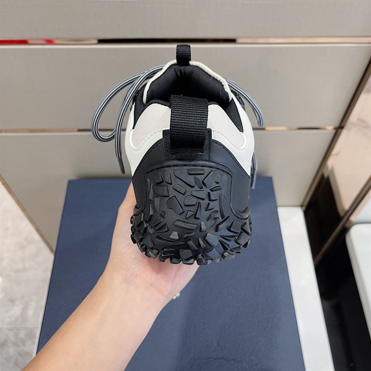 DIORIZON HIKING SHOE GRAY TECHNICAL MESH AND BLACK RUBBER - DO086