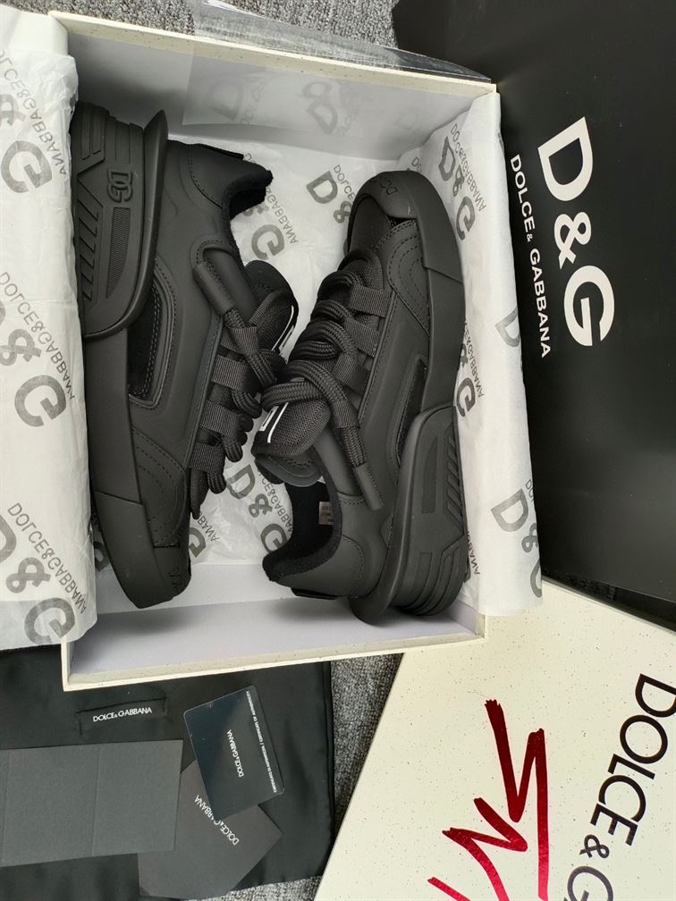 DOLCE & GABBANA MIXED-MATERIAL PORTOFINO SNEAKERS IN BLACK – DG038