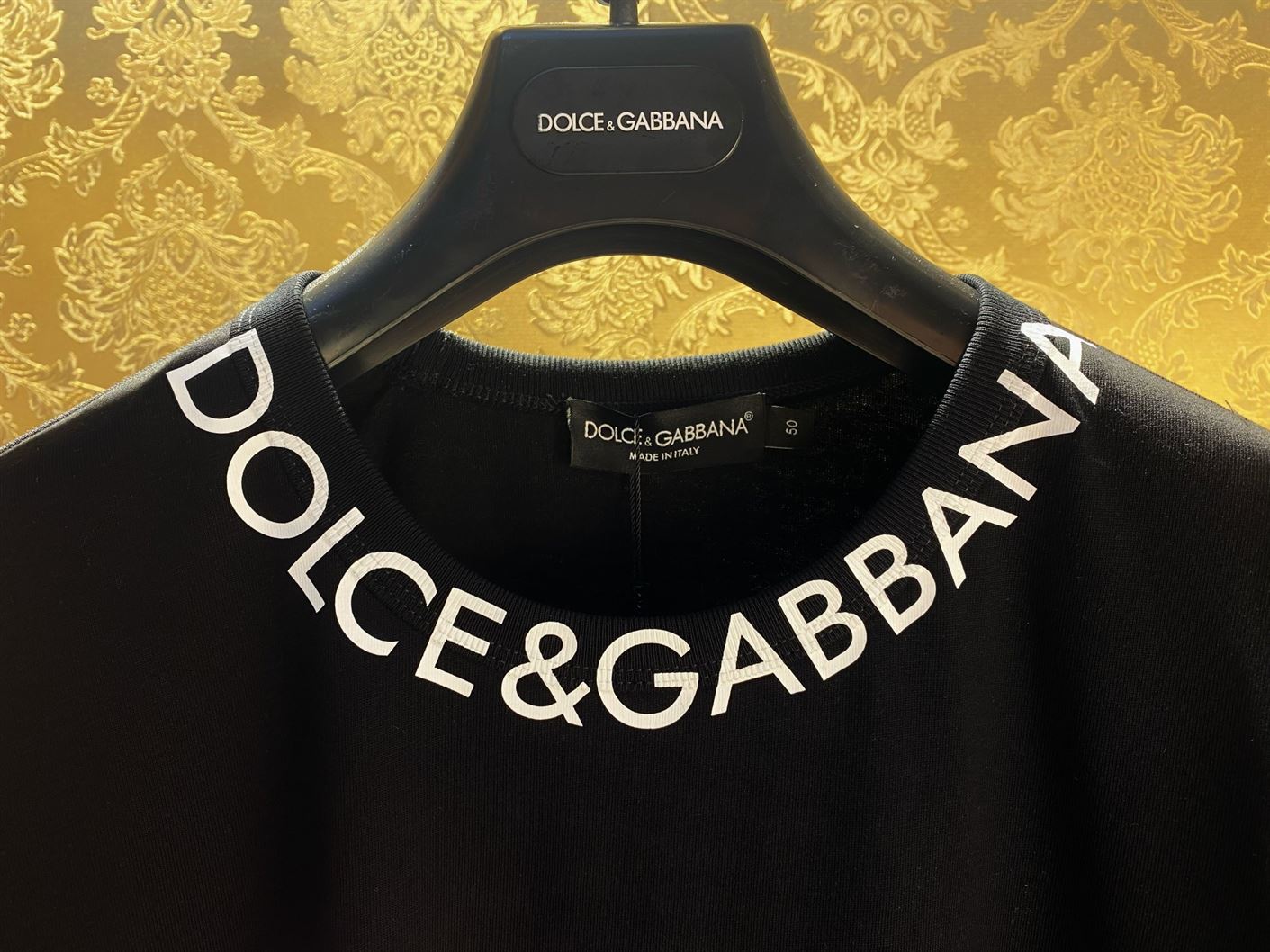 DOLCE & GABBANA ROUND-NECK T-SHIRT WITH DOLCE&GABBANA PRINT - DT005