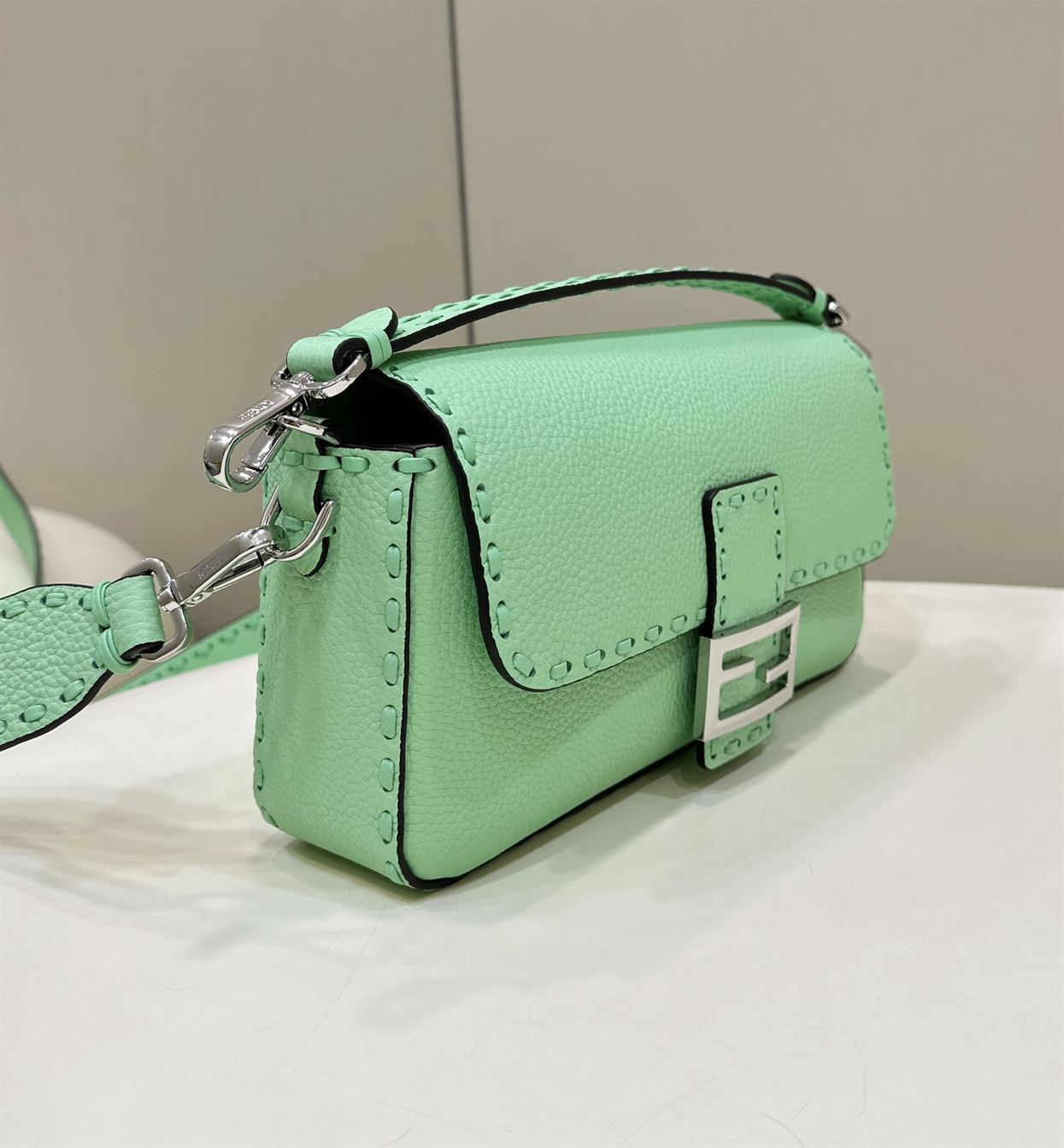 FENDI BAGUETTE GREEN SELLERIA BAG