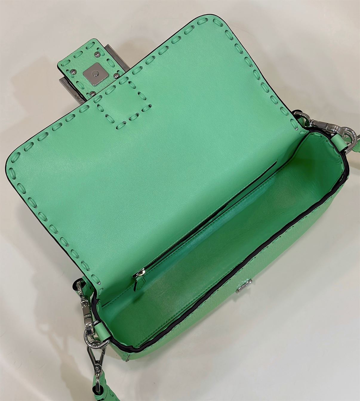 FENDI BAGUETTE GREEN SELLERIA BAG