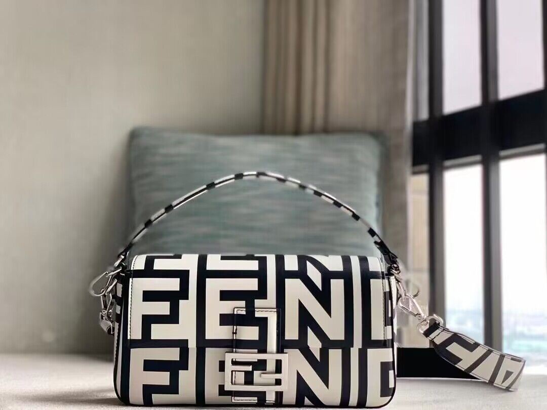 FENDI BAGUETTE TWO TONE LEATHER FENDI